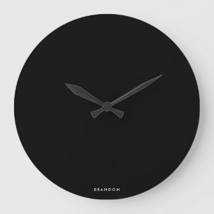Moderne minimalistische schwarze Wanduhr mit Namen