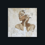 Moderne Mode Portrait Painting Leinwand Kunst<br><div class="desc">Erhöhen Sie Ihre Wohngestaltung mit dieser atemberaubenden "Modern Fashion Portrait Painting Leinwand Art". Dieses exquisite Stück der quadratischen Leinwand zeigt ein zeitgenössisches Portrait einer jungen Frau, das sorgfältig gefertigt wurde, um ihre Eleganz und Anmut zu erfassen. Der weiche beige Hintergrund unterstreicht die delikate Ästhetik des Gemäldes und macht es zu...</div>