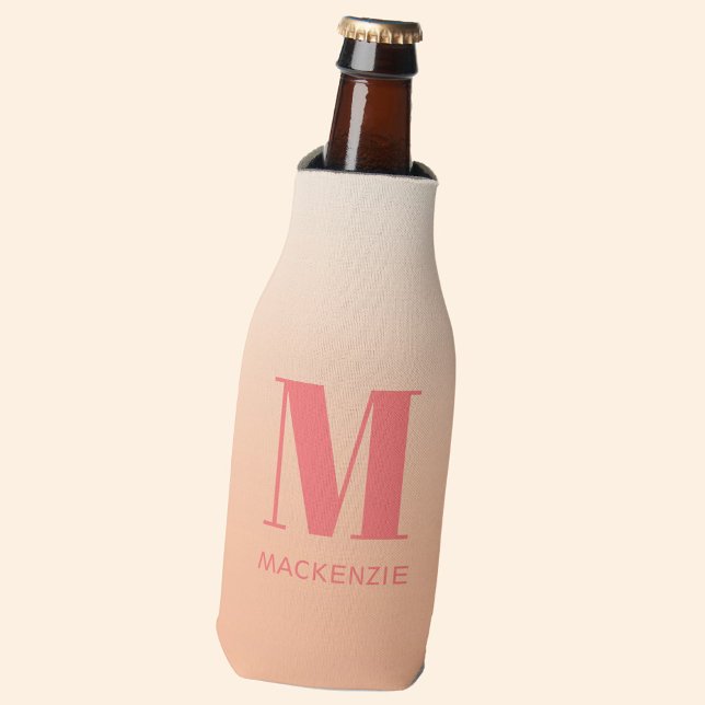 Moderne Monogramm Anfangsname Peach Gradient Flaschenkühler (Monogram initial name personalized peach gradient bottle cooler)