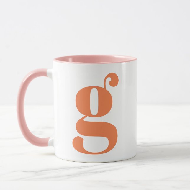 Moderne Monogramm-Initiale Orange Pink Tasse (Links)