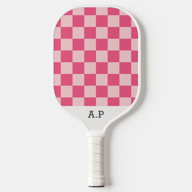 Moderne Monogramm-Initiale Pink-Schachbrettmuster Pickleball Schläger (Vorderseite)