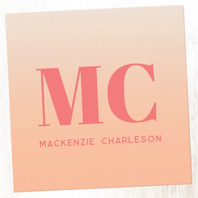 Moderne Monogramm-Initialen Name Peach Gradient Quadratische Visitenkarte (Minimalist initials personalized peach gradient square business card with editable text)