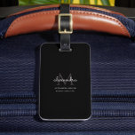 Moderne Monogramm Name Schwarz/Weiß Einfach Gepäckanhänger<br><div class="desc">Dieses schlichte,  elegante,  stilvolle Schwarz-Weiß-Design zeichnet sich durch Ihren personalisierten Namen,  Ihre Monografie und Ihren Geschäftstitel in trendiger,  stilvoller Topografie aus. Dieser Artikel kann und ein ausgezeichnetes Geschenk für Sie,  Ihre Familie und Freunde.</div>
