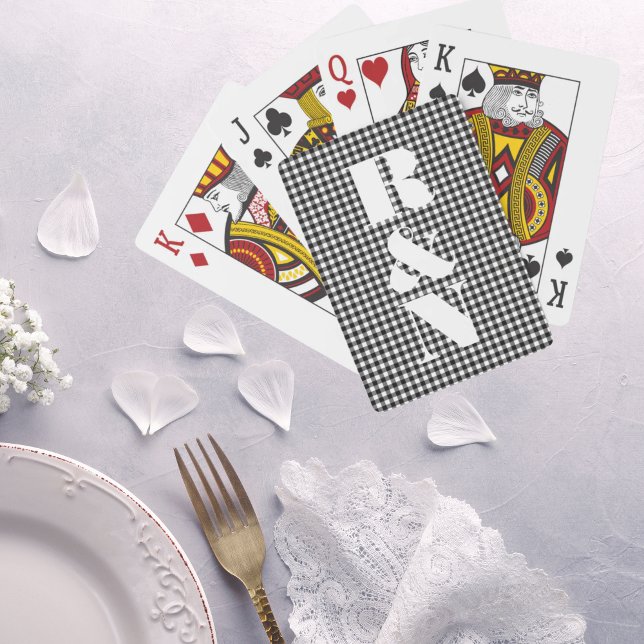 Moderne Monogramm-Schwarz-Gingham-Hochzeit Spielkarten (Modern Monogram Black Gingham Custom Wedding Playing Cards)