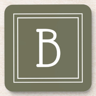Moderne monogrammierte Moosgrün- und Weiße Initial Getränkeuntersetzer