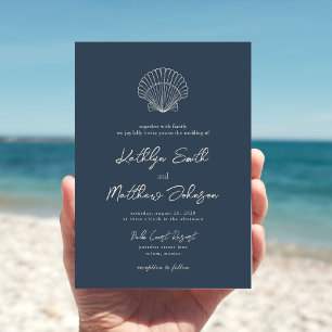 Moderne Navy Blue Muschel Beach Hochzeit in Urlaub Einladung
