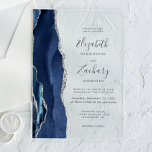 Moderne Navy Blue Silver Agate Hochzeit Acryleinladungen<br><div class="desc">Der links Rand dieser eleganten,  modernen Hochzeitseinladung besticht durch eine marineblau-blaue Aquarellgrenze,  die mit Imitaten aus silberem Glitzer bestickt ist. Der anpassbare Text kombiniert handschriftlich,  kopperplate und kursiv Schriftart in Holzkohlegrau auf einem klaren Hintergrund.</div>