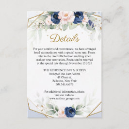 Moderne Navy und Blush Blumengrün Details Begleitkarte