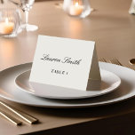 Moderne neutrale Hochzeitsstimmung-Platzkarte Tischnummer<br><div class="desc">Klassische Elegante Hochzeitsfeiern mit personalisiertem Gästennamen und Tischnummer auf modernem beige Hintergrund.</div>