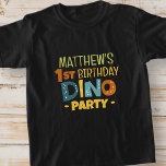 Moderne Niedliche Dino Dinosaur Kid's Geburtstagsp T-Shirt<br><div class="desc">Besteht aus lustigen Sans Serif handgeschriebene Typografie; Niedliche T-REX Dinosaurier im Hintergrund. Entworfen von Select Party Supplies,  exklusiv für Zazzle. Abrufbar unter: http://www.zazzle.com/store/selectpartysupplies</div>