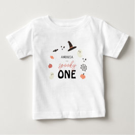 Moderne Niedliche Spookie ein Halloween erster Geb Baby T-shirt