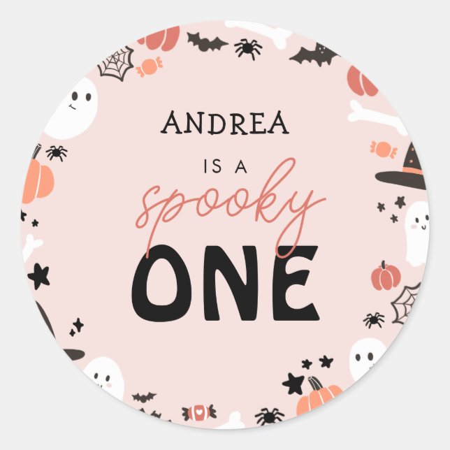 Moderne Niedliche Spookie ein Halloween erster Geb Runder Aufkleber (Vorderseite)