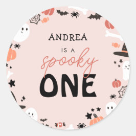 Moderne Niedliche Spookie ein Halloween erster Geb Runder Aufkleber