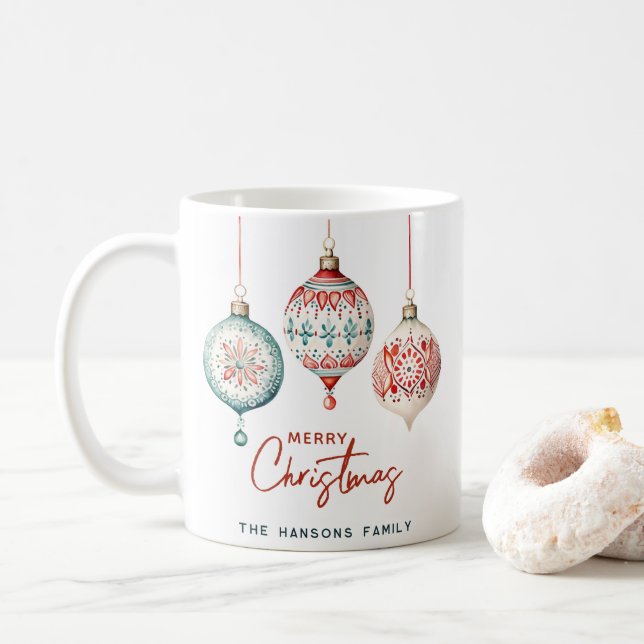 Moderne nordische Ornamente Frohe Weihnachten Kaffeetasse (Mit Donut)