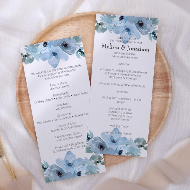 Moderne Pastel Blue Rose Floral Wedding Programme (Créateur téléchargé)