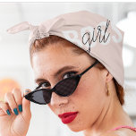 Moderne Pastel Pink Girl Boss Phrase Halstuch<br><div class="desc">Moderne Pastel Pink Girl Boss Phrase</div>