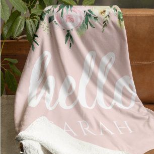 Moderne Pastellrosa Blumen Hallo Und Dein Name Fleecedecke