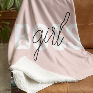 Moderne Pastellrosa Girl Boss Phrase Fleecedecke