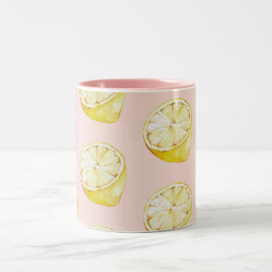 Moderne pastellrosa und gelbe Zitronen Muster Zweifarbige Tasse