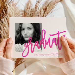 Moderne Pink Ombre-Typografie Foto Grad Party Einladung