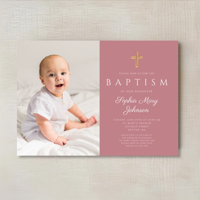 Moderne Pink Script Cross Girl Foto Taufe Einladung (Modern Pink Script Cross Girl Photo Baptism Invitation)