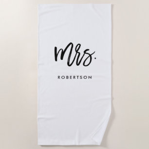 Moderne Pinselschrift Frau bearbeitbare Farbe Strandtuch