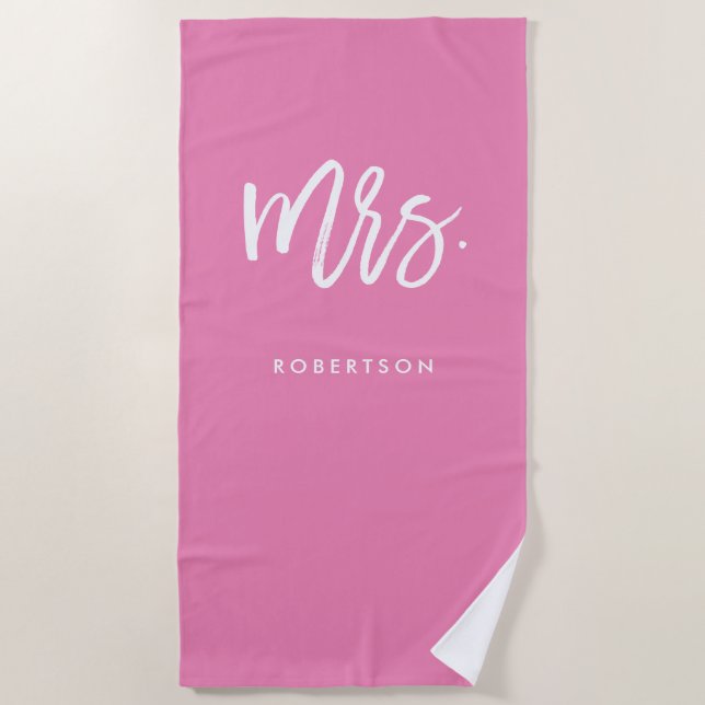 Moderne Pinselschrift | Frau | Rosa bearbeitbare F Strandtuch (Vorderseite)