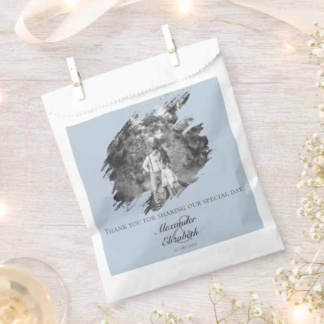 Moderne Pinselstrich-Foto-Hochzeit | Blau Geschenktütchen (Ausgeschnitten)