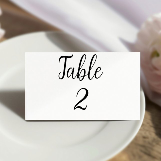 Moderne Platzkarte für Hochzeiten in weißer Tischn (Von Creator hochgeladen)