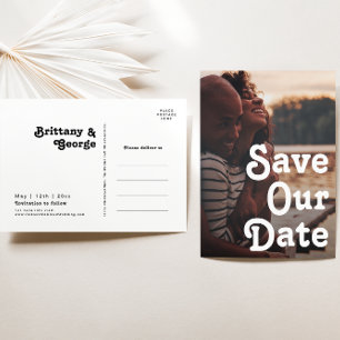 Moderne Retro-Buchstaben Save Our Date Foto Einladungspostkarte