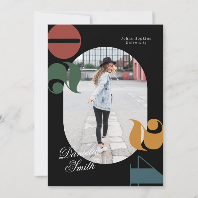 Moderne Retro- und Fettklasse des Abschlusses 2024 Einladung (Vorderseite)