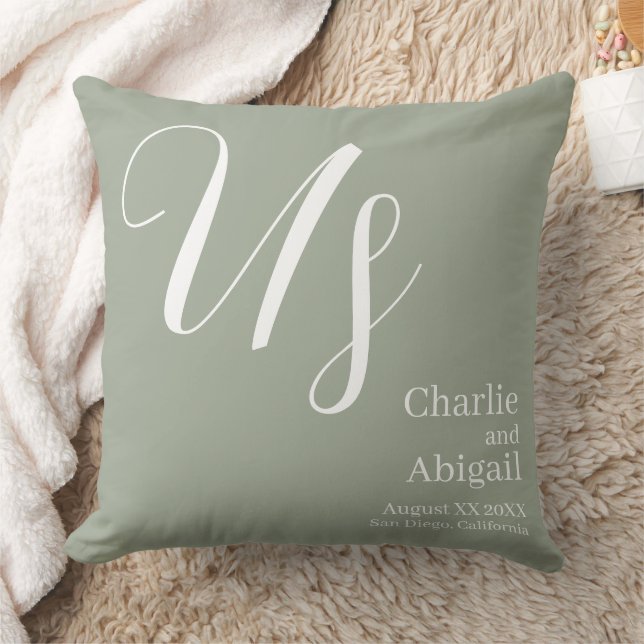 Moderne romantische Hochzeit auf Sage Green Kissen (Decke)