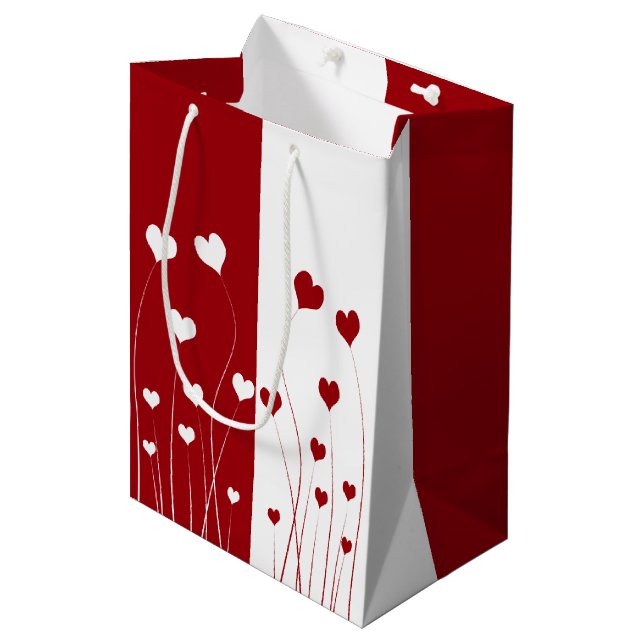 Moderne Romantische Rote Weiße Liebe Herz Mittlere Geschenktüte (Vorderseite Schrägansicht)