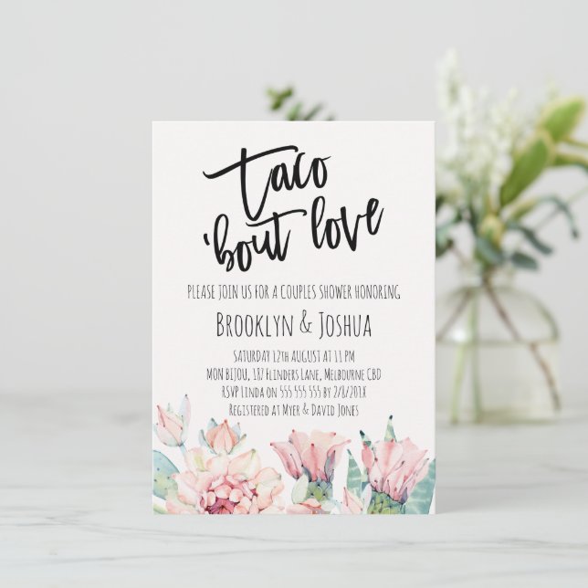 Moderne rosa Kaktus Taco "über Liebe Paare Dusche Einladung (Stehend Vorderseite)