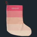 Moderne rosa Pastellstreifen Kleiner Weihnachtsstrumpf<br><div class="desc">Holen Sie sich ein paar gute alte Weihnachtsferien-Strümpfe,  mit einem modernen Design aktualisiert!</div>