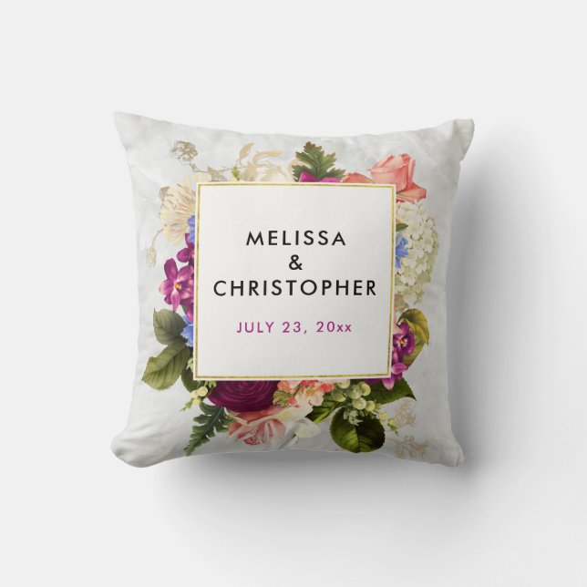 Moderne rosa und weiße Wasserfarben Blumenstrauß Kissen (Vorderseite)
