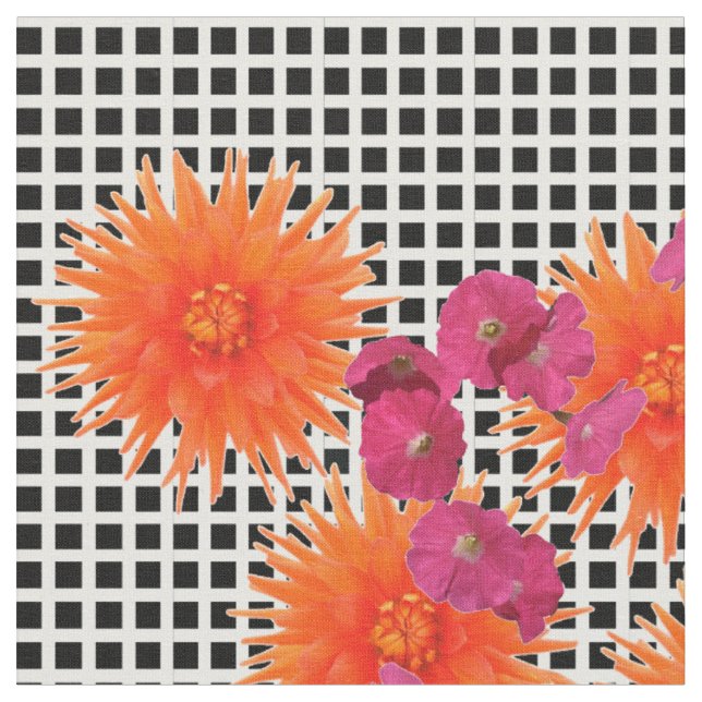 Moderne, rosafarbene, orange Blume Karo Stoff (Nahaufnahme)