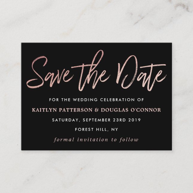 Moderne Rose Gold Foil Script Save the Date Begleitkarte (Vorderseite)