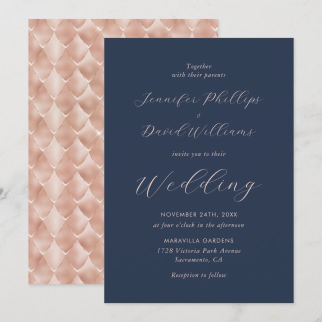 Moderne Rose Gold Navy Blue Elegante Script Hochze Einladung (Vorne/Hinten)