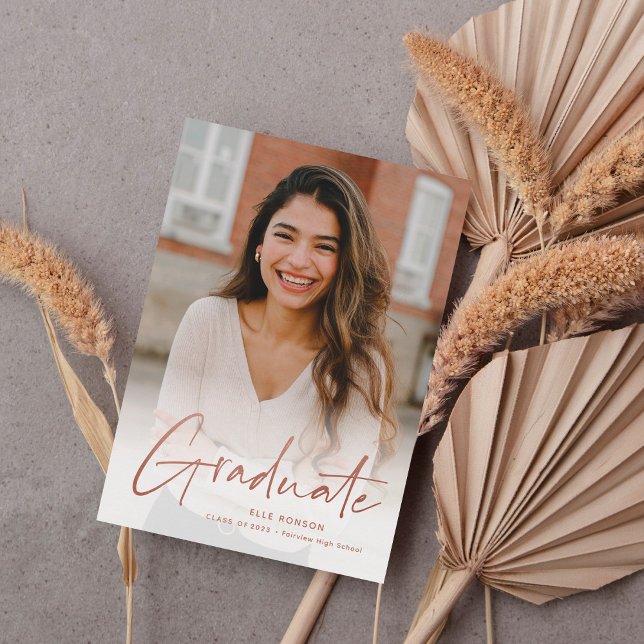 Moderne Rose Gold Script Foto Graduation Party Einladung (Von Creator hochgeladen)