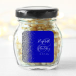 Moderne Royal Blue Silver Glitzer Edge Wedding Quadratischer Aufkleber<br><div class="desc">Dieser moderne Hochzeitsaufkleber zeichnet sich durch ein silbernes Imitat-Design am links Rand aus. Einfach den silbergrauen Text auf einem königsblauen Hintergrund anpassen,  mit den Namen der Braut und des Bräutigams in handschriftlicher Kalligraphie über einen großen Ampersand.</div>