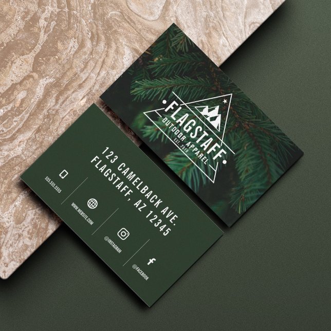 Moderne rustikale Maskuline Berge Außenprodukte Visitenkarte (Modern Rustic Masculine Mountain Outdoor Goods Business Card)
