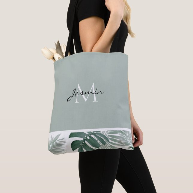 Moderne Salbeigrüne Tropische Blattmonogramm Tasche (Von Nahem)