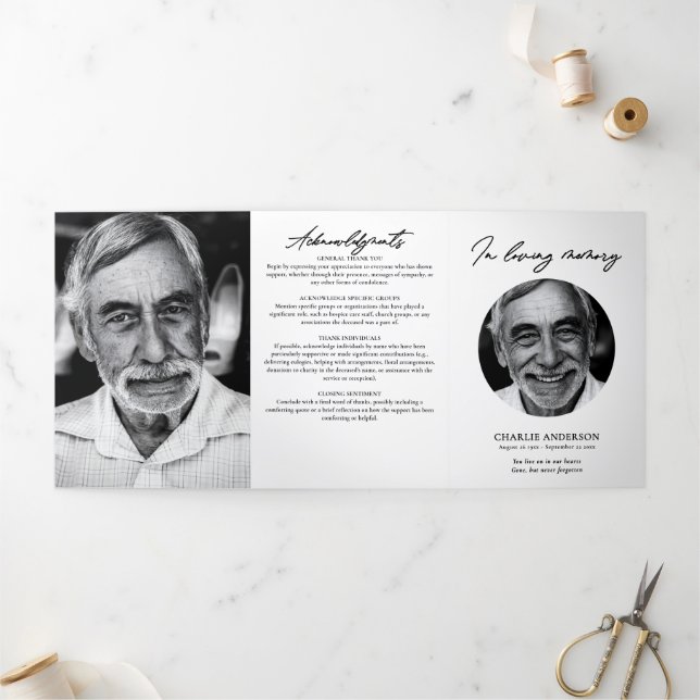 Moderne Schrift 3-Foto-Trifold-Trauerprogramm Dreifach-gefaltete Programmkarte (Außenbereich)