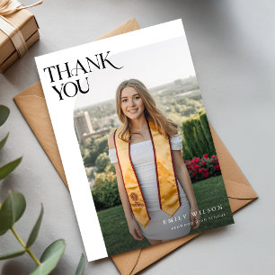 Moderne Schrift Graduiert Zwei Bogen Foto Abschlus Dankeskarte