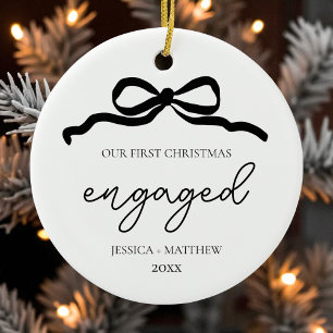 Moderne Schrift Minimalistisches Erstes Weihnachte Keramik Ornament