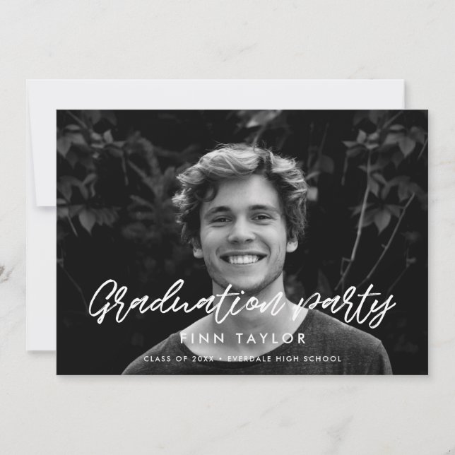 Moderne Schriftart Graduierungsparty Foto Einladun Ankündigung (Vorderseite)