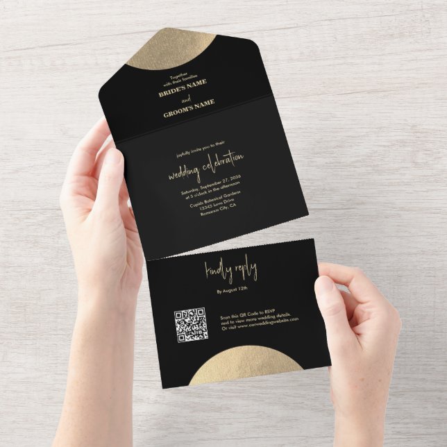 Moderne Schwarz/Gold Abstrakte Hochzeit All In One Einladung (Abreißen)
