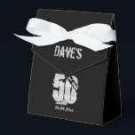 Moderne Schwarz jedes Alters 50. Geburtstagsparty Geschenkschachtel<br><div class="desc">Modernes Schwarz jedes Alters 50. Geburtstagsparty Gefälligkeitsboxen</div>