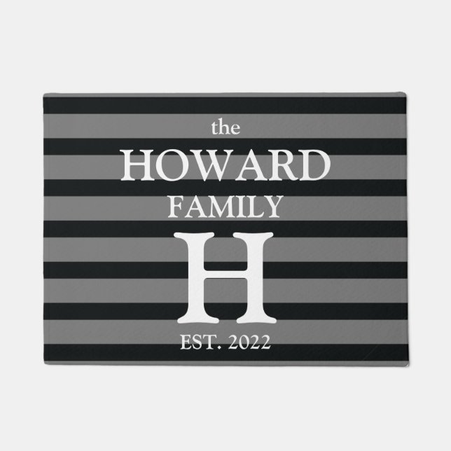 Moderne Schwarz-Streifen Monogramm Name Hochzeit Fußmatte (Vorderseite)